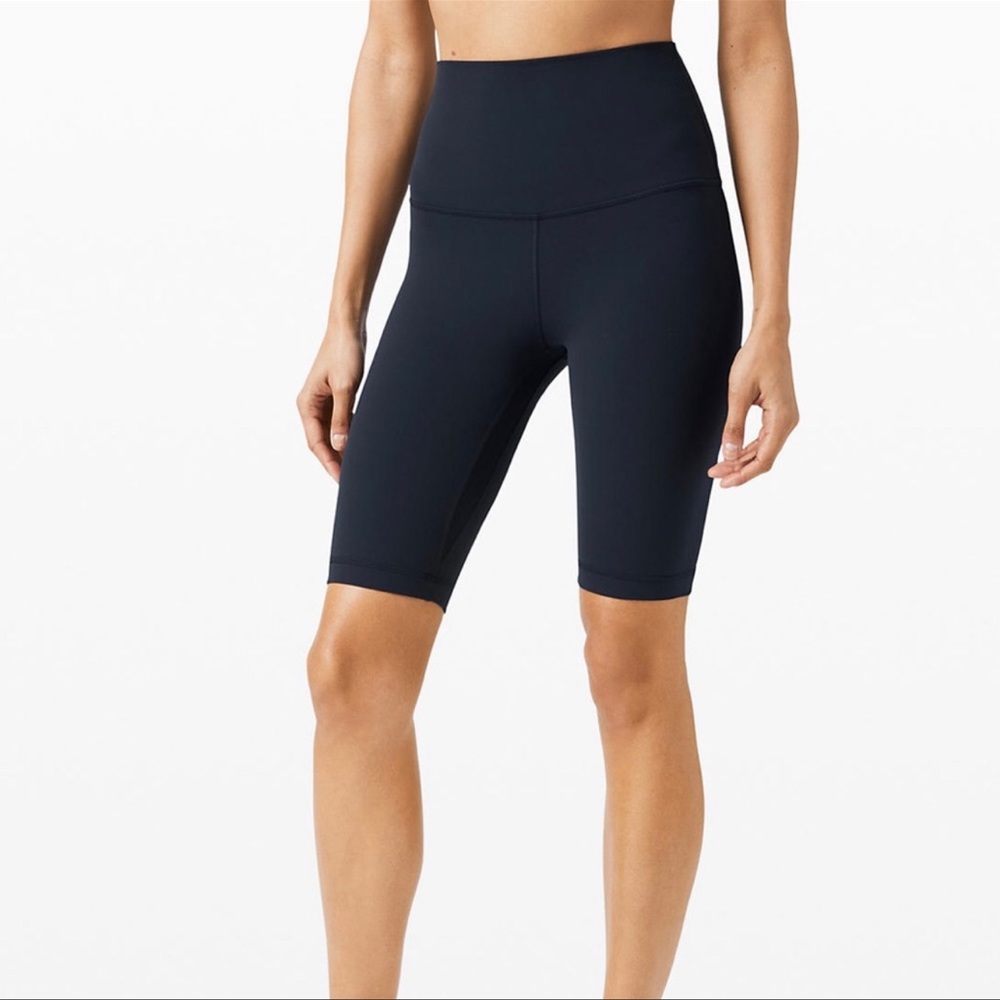 Lululemon Invigorate High-Rise Short 10"